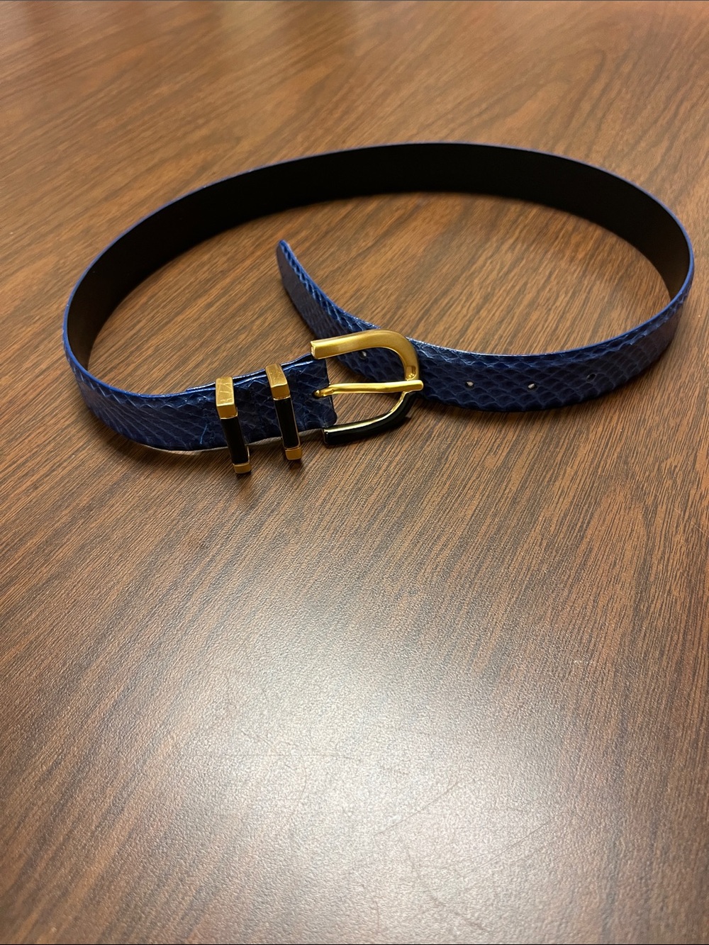 Carlisle genuine snake belt, size medium